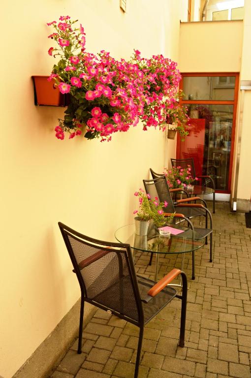 Residence Slezská 26 room 6